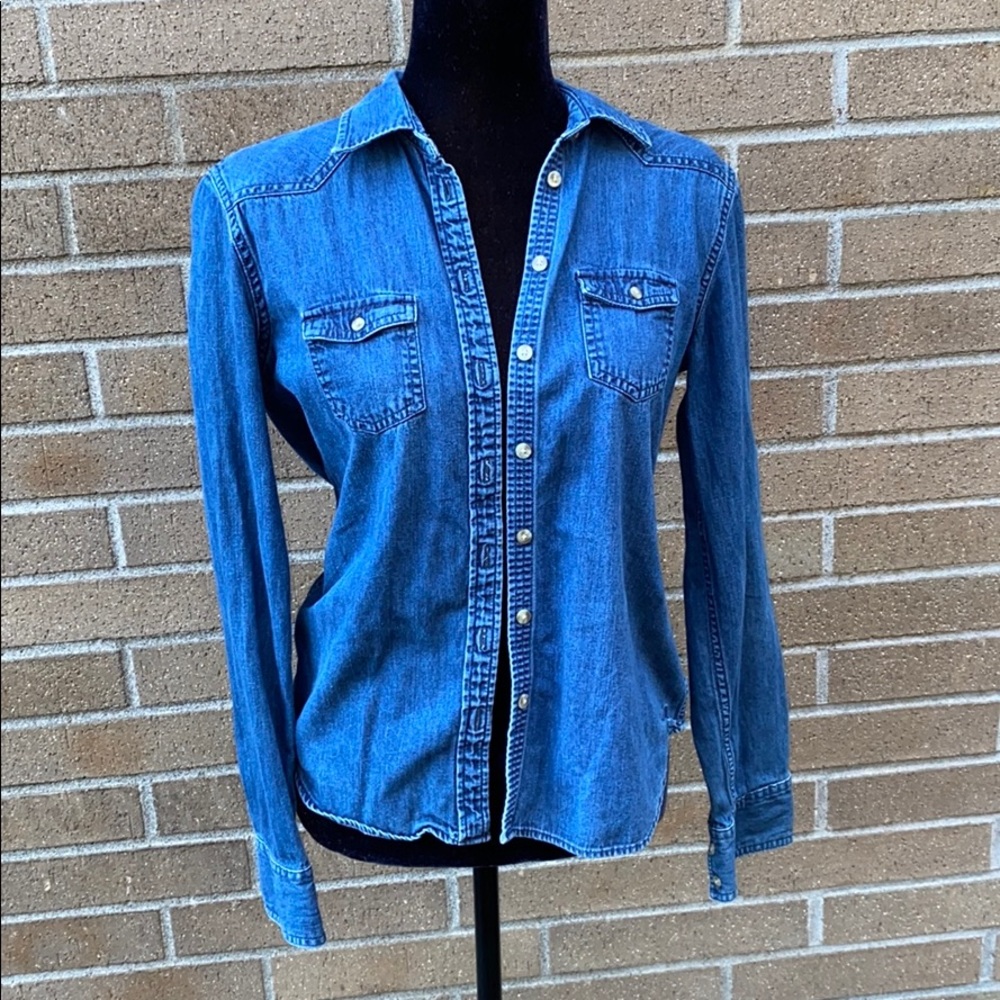 American Eagle button down